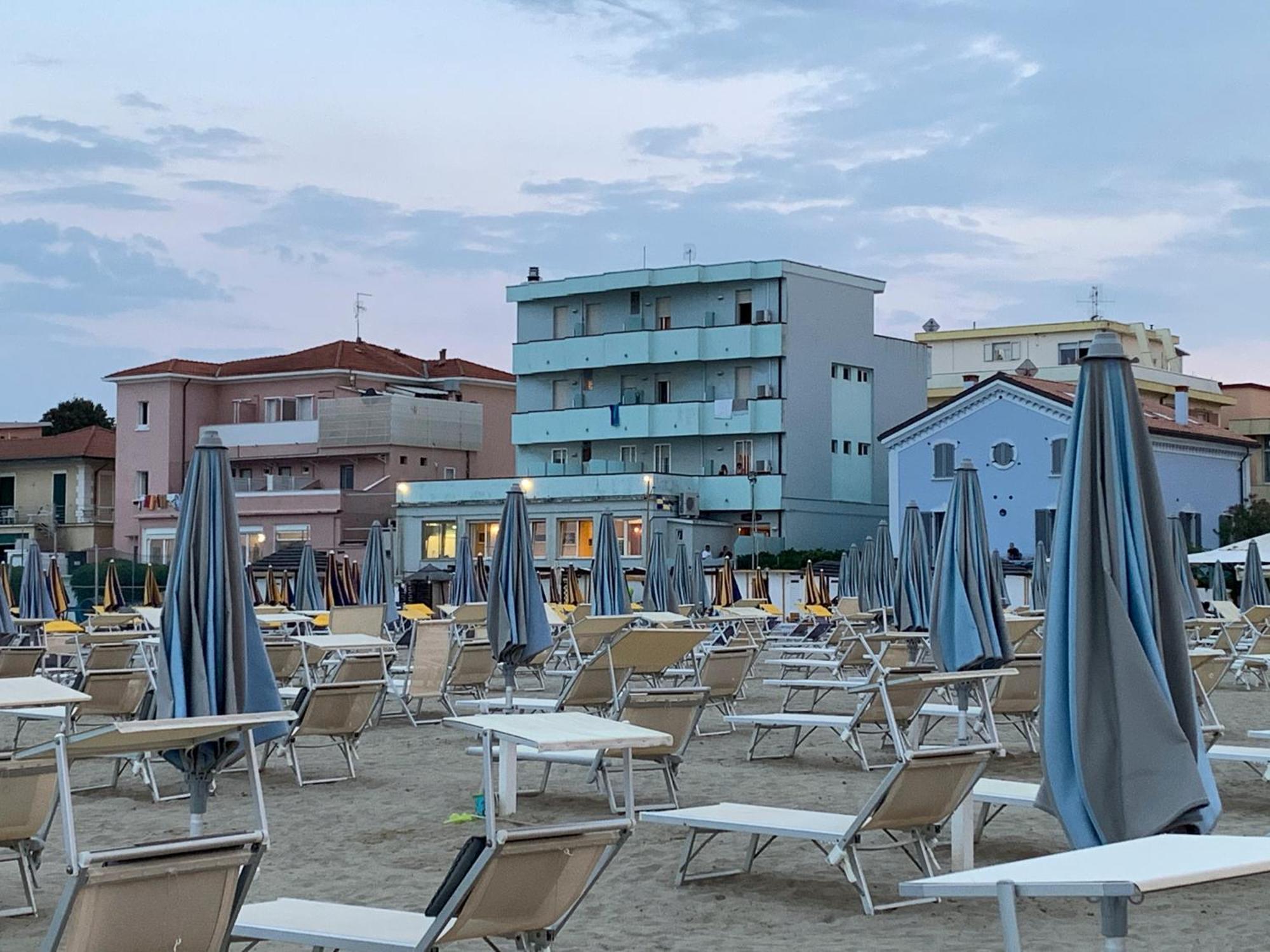 Hotel Acquamarina Viserba Rimini Zewnętrze zdjęcie