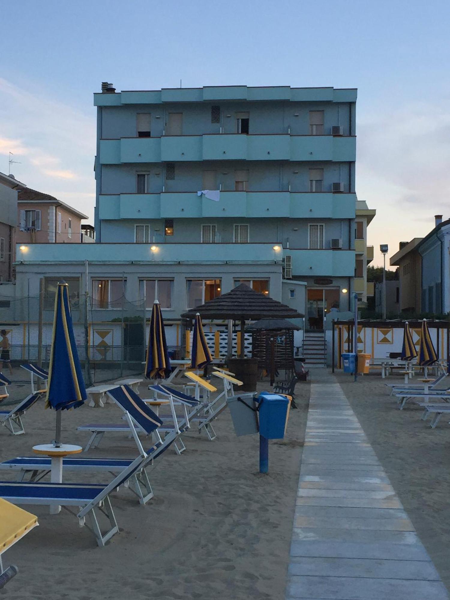 Hotel Acquamarina Viserba Rimini Zewnętrze zdjęcie
